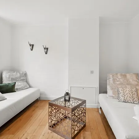 Amazing In With Kitchen Apartment Pommern