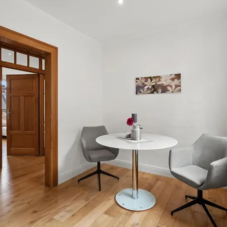 Amazing In With Kitchen *